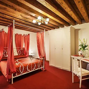  Guest house Maison San Marco Italy