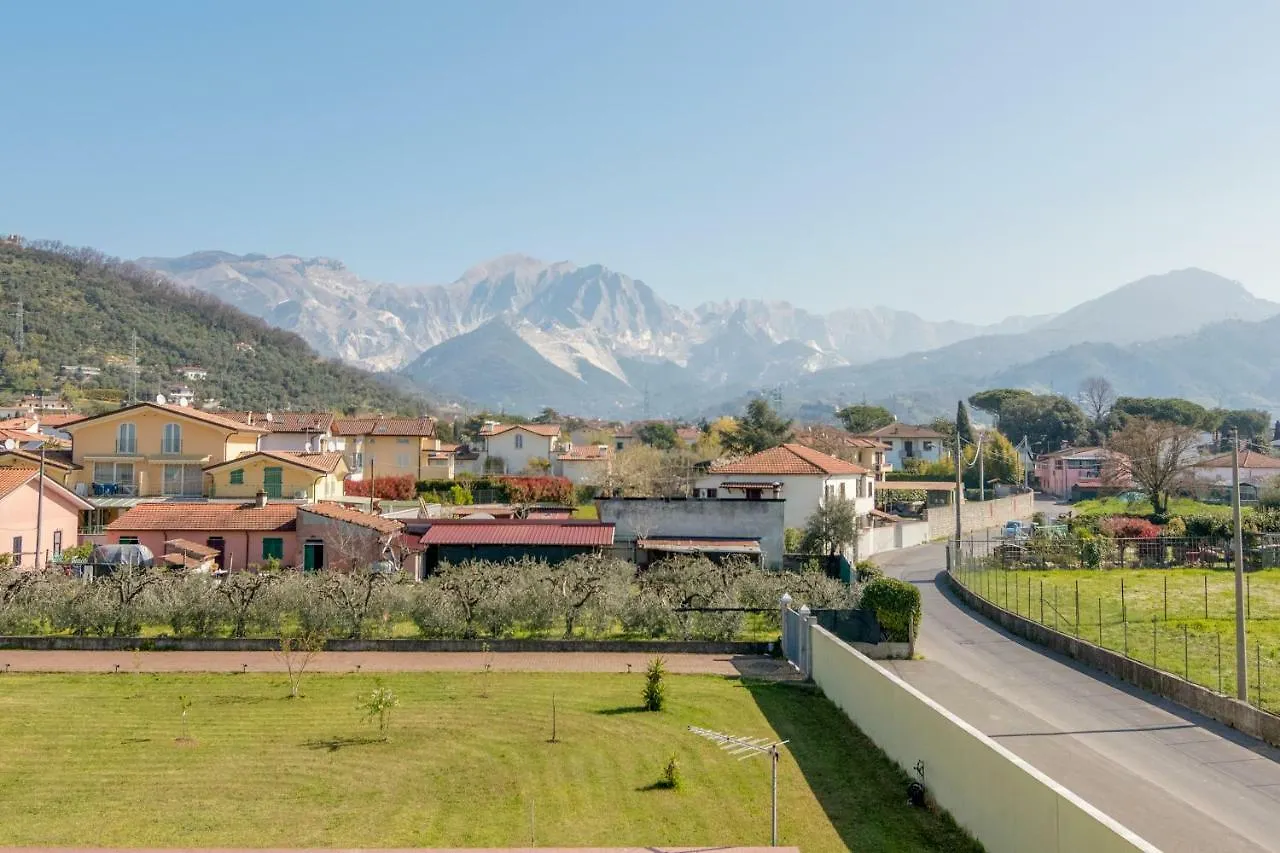 Bed & Breakfast Merlo D'Oro Carrara Italy
