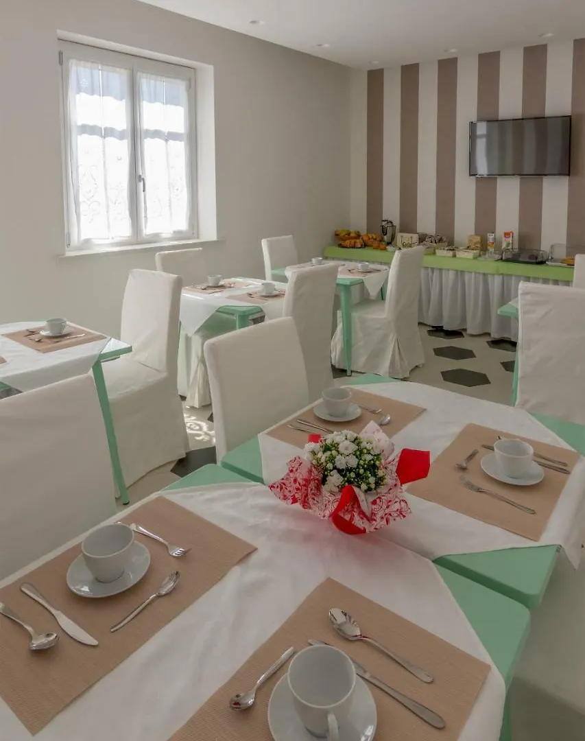 Bed & Breakfast Merlo D'Oro Carrara